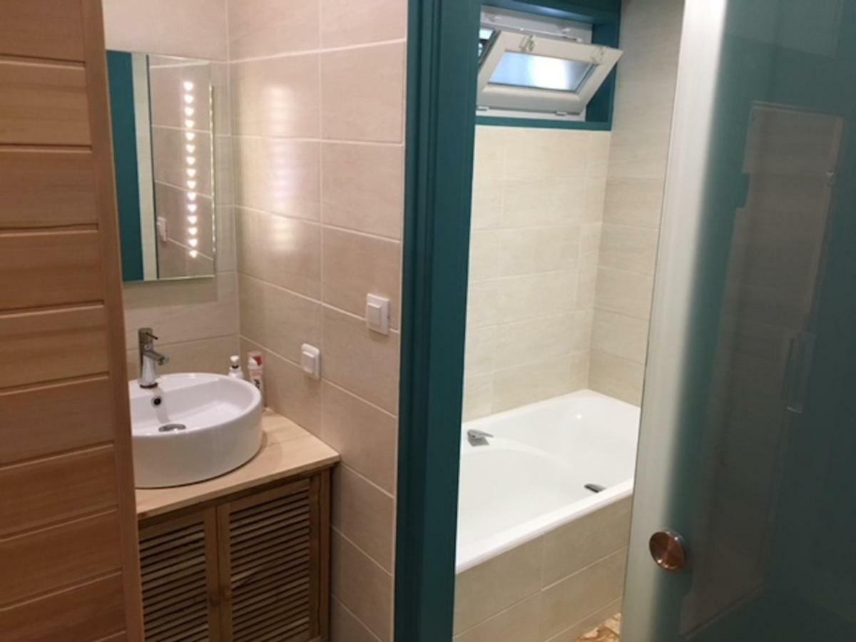 Les Parides Bed & Breakfast Boulogne-sur-Mer Bagian luar foto